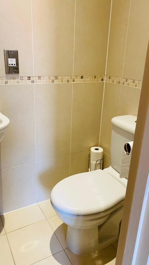 Bournemouth Double En-Suite ภายนอก รูปภาพ
